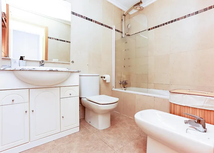 Bonito Adosado En Rotas *