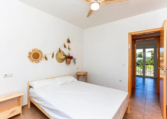 Bonito Adosado En Rotas *