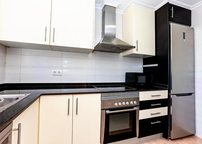 Bonito Adosado En Rotas * 德尼亚