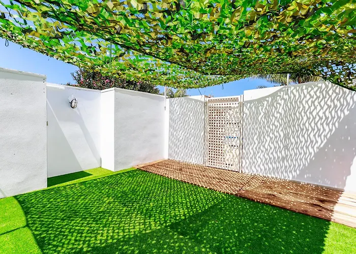 Bonito Adosado En Rotas